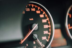 En 2024 el precio de los vehículos se ha incrementado un 5,6% mientras que los salarios han crecido un 3,1%, según InfoJobs y coches.net